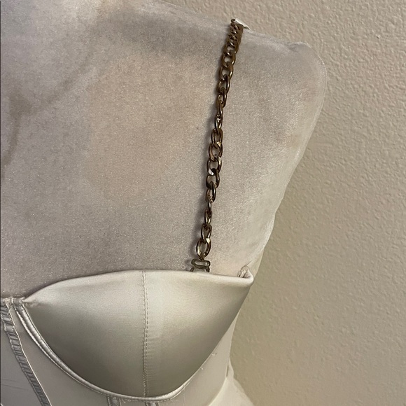 Windsor Cintra Mesh Tulle Bustier Gown - Picture 7 of 13